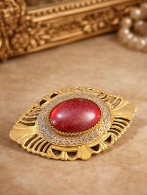 Vintage Mid Century Red Cabochon Brooch 1950s 1960s Gold Tone Filigree Oval Pin